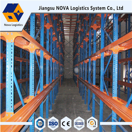 Stockage industriel à travers le support de palettes de Nova Logistics