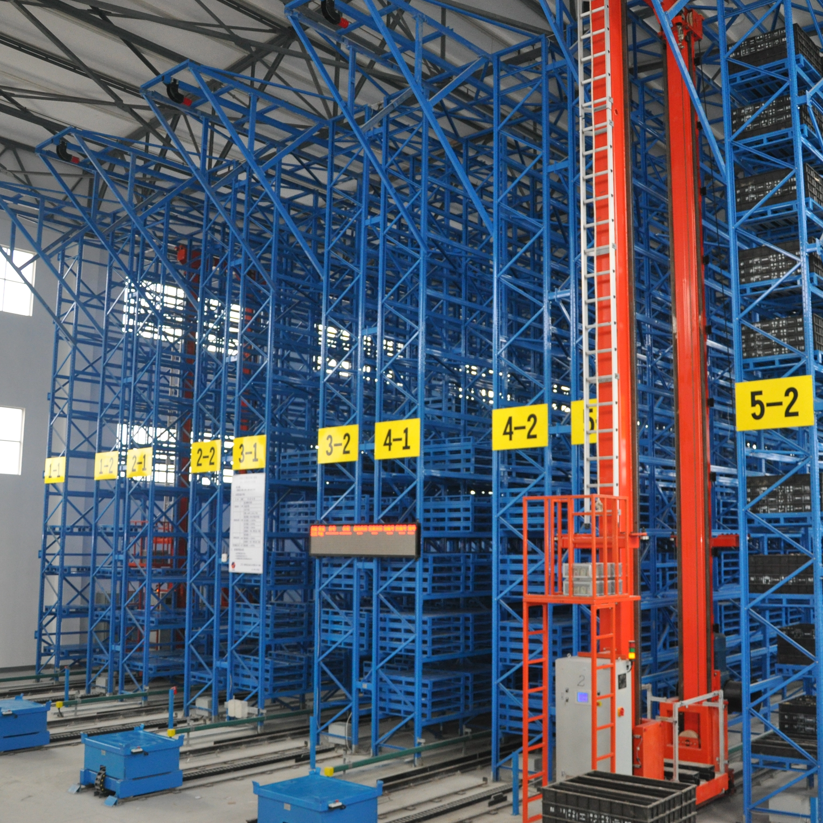 Système automatique de stockage et de récupération Système de raquette de solution de stockage ASRS