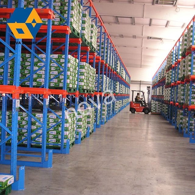 Entrepôt Durning Drive dans l'entrepôt Palette Racking de Nova Logistics